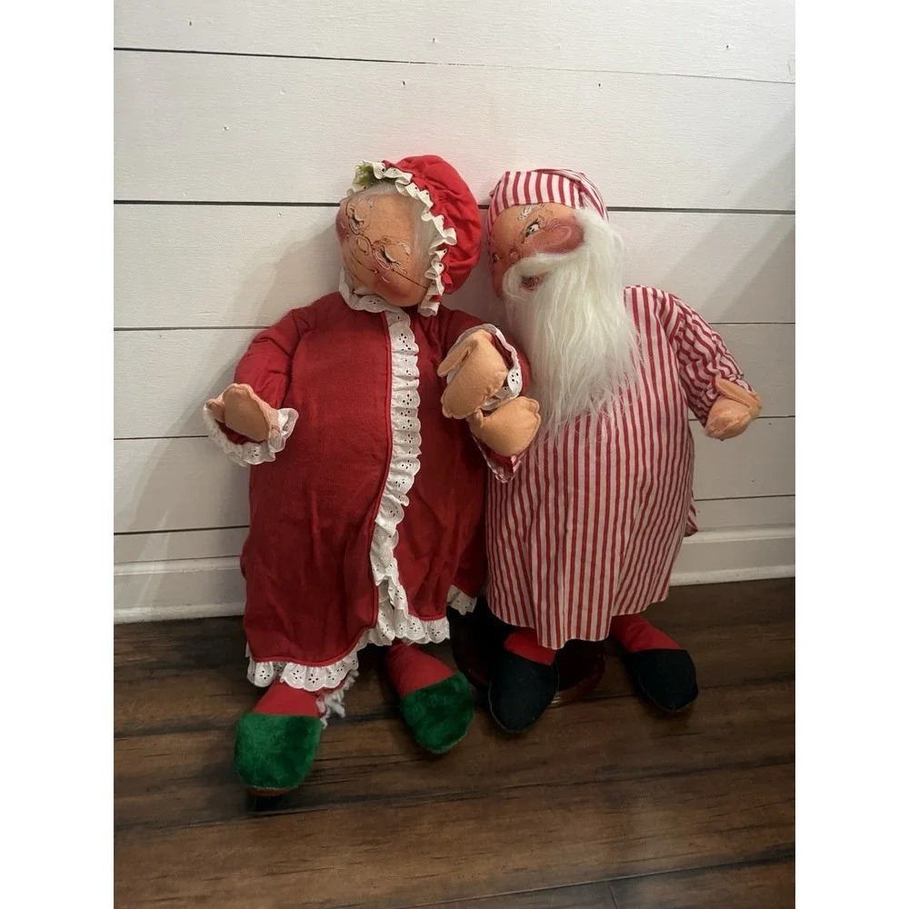 Vintage 1990s Annalee Dolls Tuckered‎ Santa Mrs. Claus Christmas 30